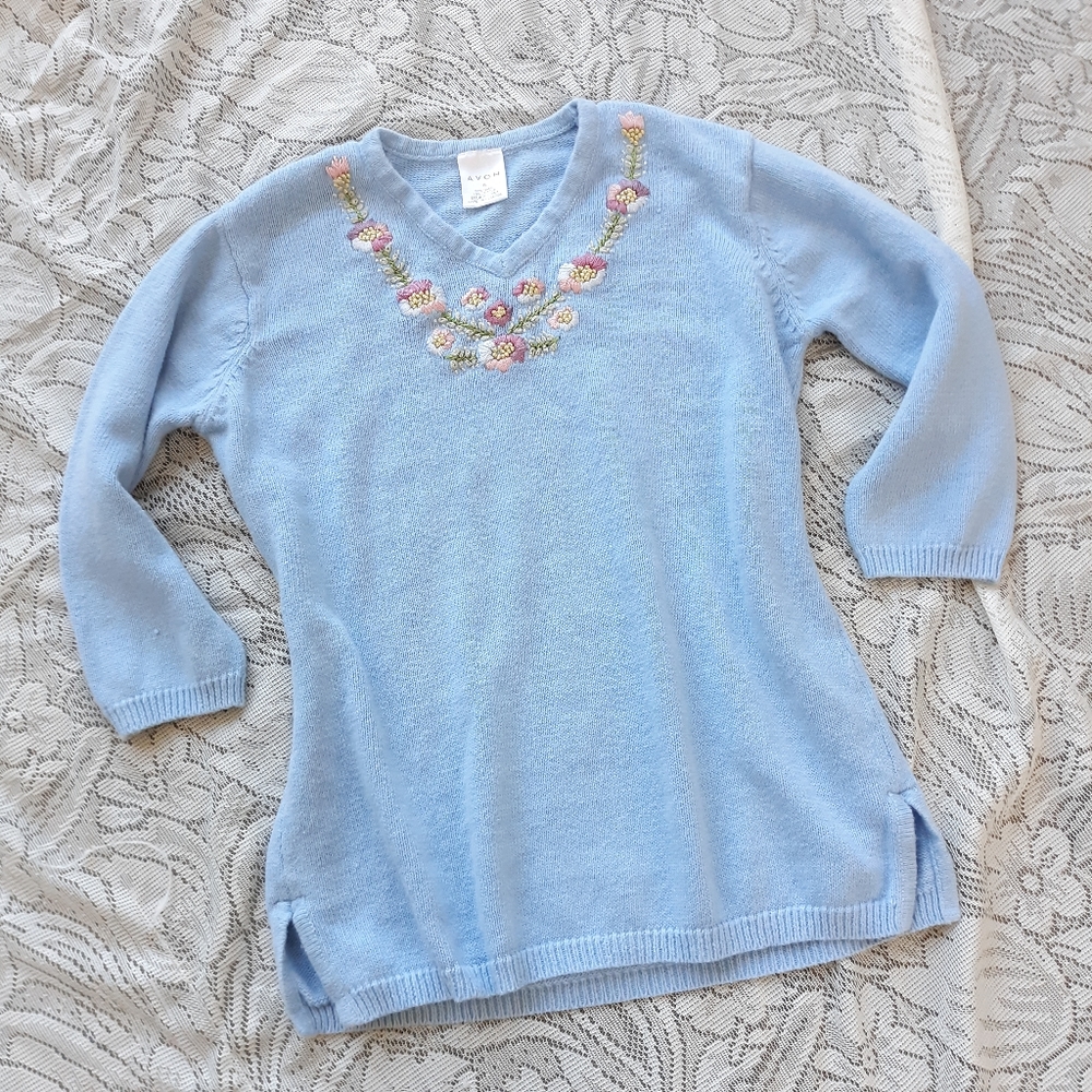 Vintage Avon Sweater Light Blue Floral Embroidered